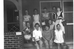 gallery_vintage_60-15-wives